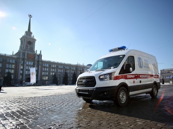 Благотворители передали 20 машин станции скорой помощи Екатеринбурга