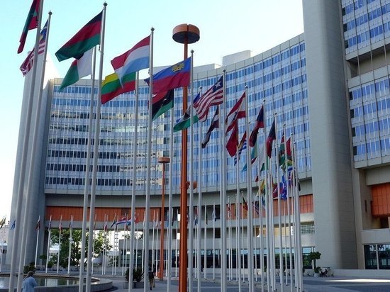 США объявили 12 российских дипломатов ООН персонами нон грата