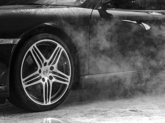 В Воронеже под колесами автомобилей пострадали два пешехода