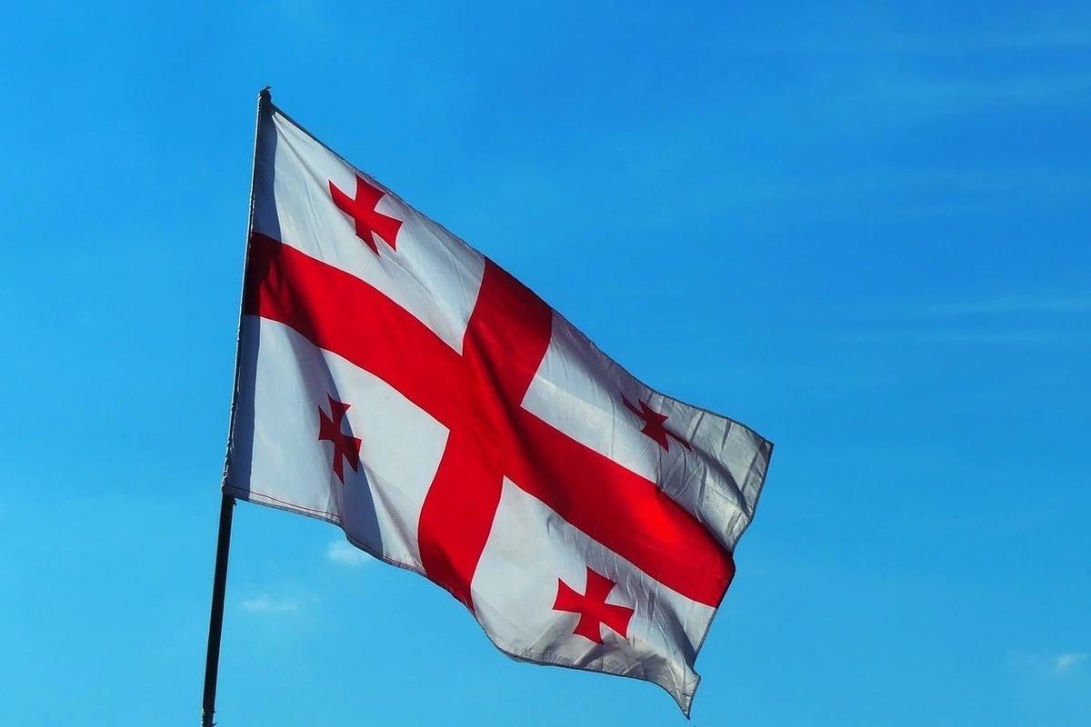 грузинский флаг фото