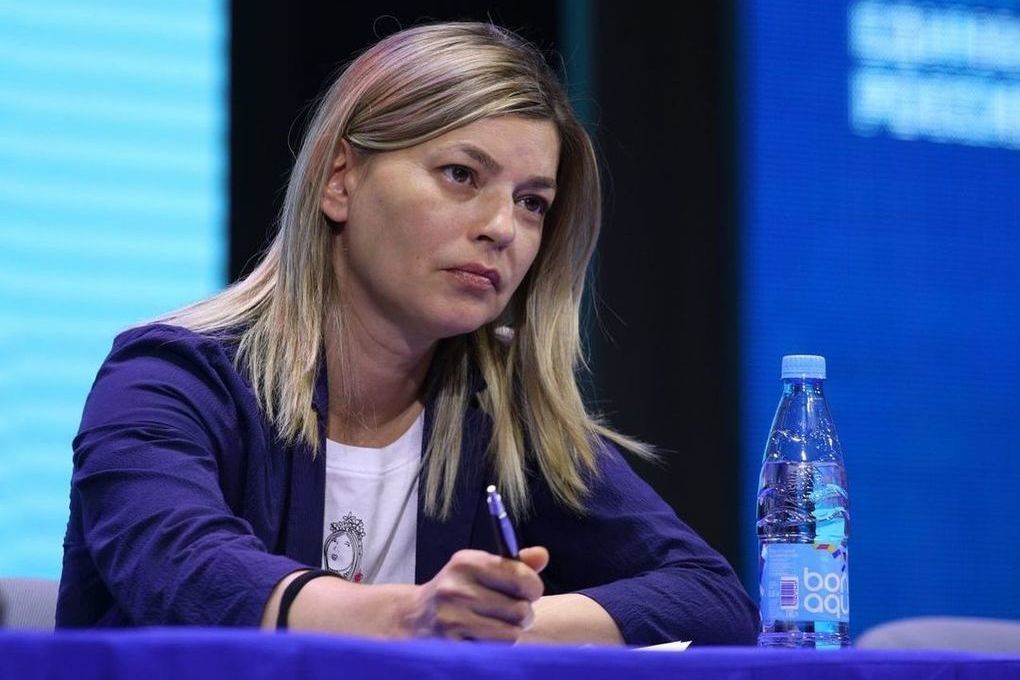 Депутат ЗС Красноярского края Елена Пензина сменила «фамилию» в поддержкуспецоперации - МК Красноярск
