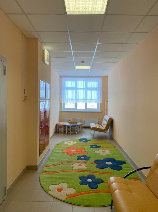 В Омске губернатор Бурков и мэр Шелест открыли детский сад в Рябиновке
