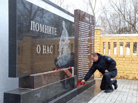 В Рязани почтили память сотрудника ОМОН, спасшего сослуживцев от взрыва гранаты