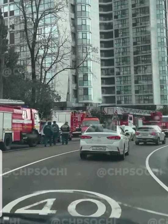 Дым без огня: на Виноградную в Сочи обеспокоенные жители вызвали пожарных