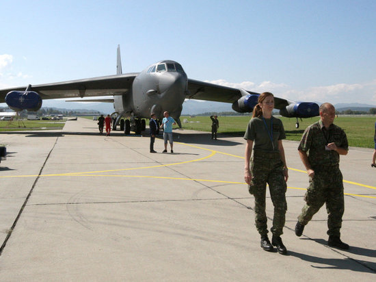 Словакия не намерена передавать свои боевые самолеты Украине