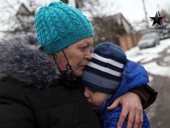 В Донецке показали, как выглядит микрорайон Северный после обстрела