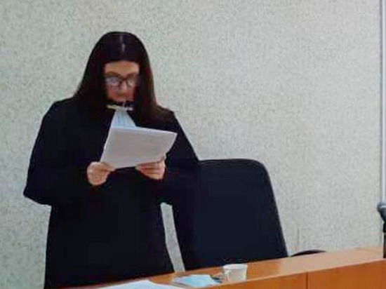 Бывший замначальника УГИБДД совершил подлог, чтобы избавить от штрафа супругу