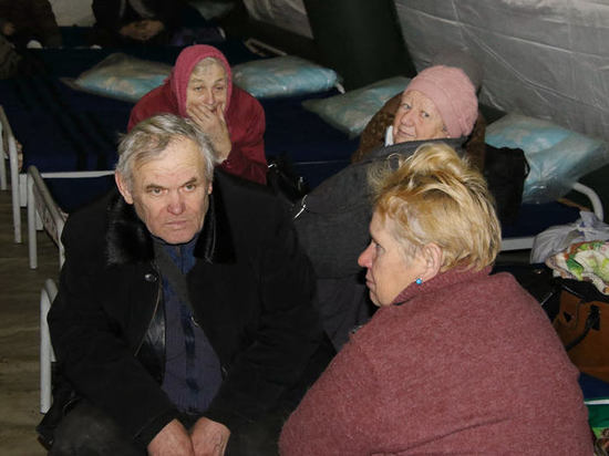 Жителей Мариуполя разместили в соседнем селе
