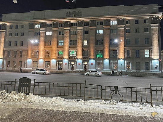 На мэрии Новосибирска появилась буква «V» в поддержку российской армии на Украине