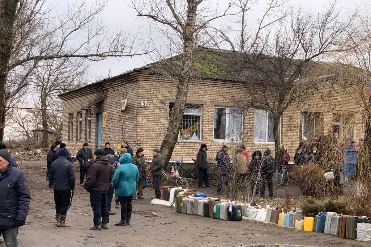 Жители села Трехизбенка рассказали про ужасы восьмилетней войны - МК