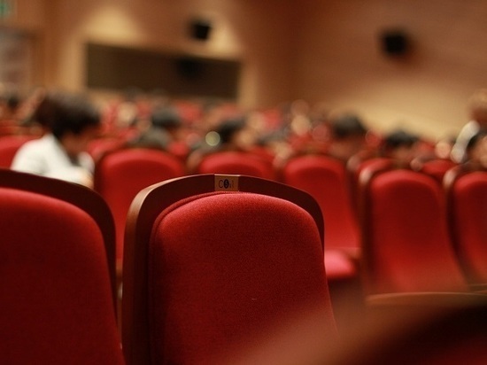 Филармония и театр Чечни перенесли мероприятия из-за спецоперации на Украине