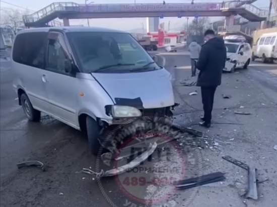 В Улан-Удэ водитель без ОСАГО устроил ДТП на скользкой дорожке