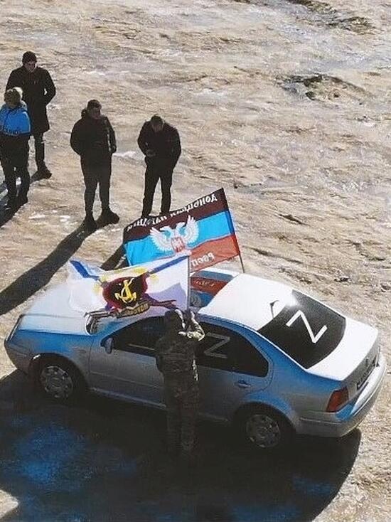 С буквой Z на бортах: в Смоленске прошел автопробег в поддержку российских военных
