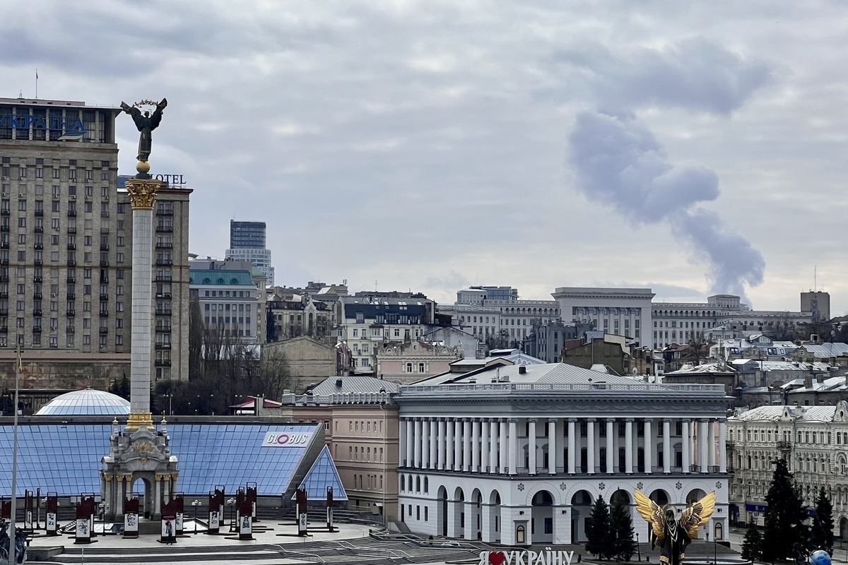 Киев опустел на глазах: люди убегают, парковки свободны - МК