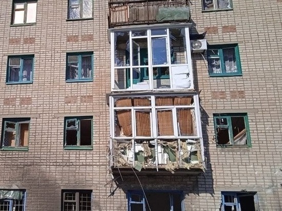 Город и поселок в ЛНР подверглись массированному обстрелу