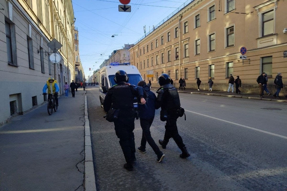 Полиция петербурга. Задержания в Санкт Петербурге 6 марта. Арест. Под арестом.