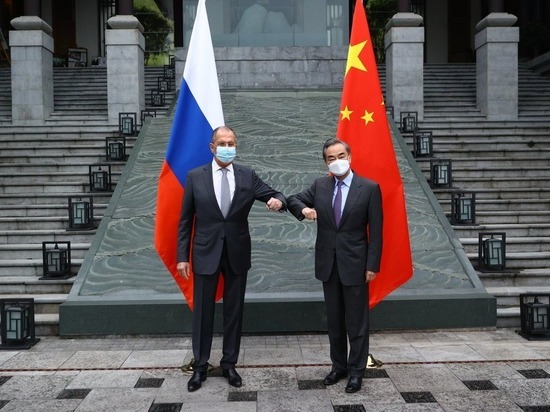 Китай заявил о желании продолжать сотрудничество с Россией