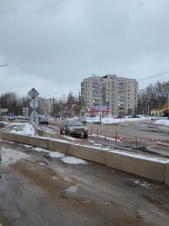 В Костроме вновь было частично открыто движение по Юбилейному путепроводу