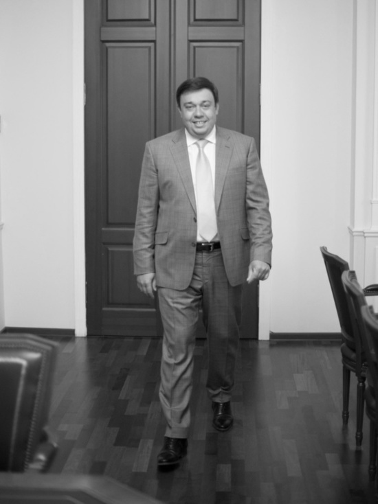 Сегодня умер ректор Державинского университета, депутат областной Думы Владимир Стромов