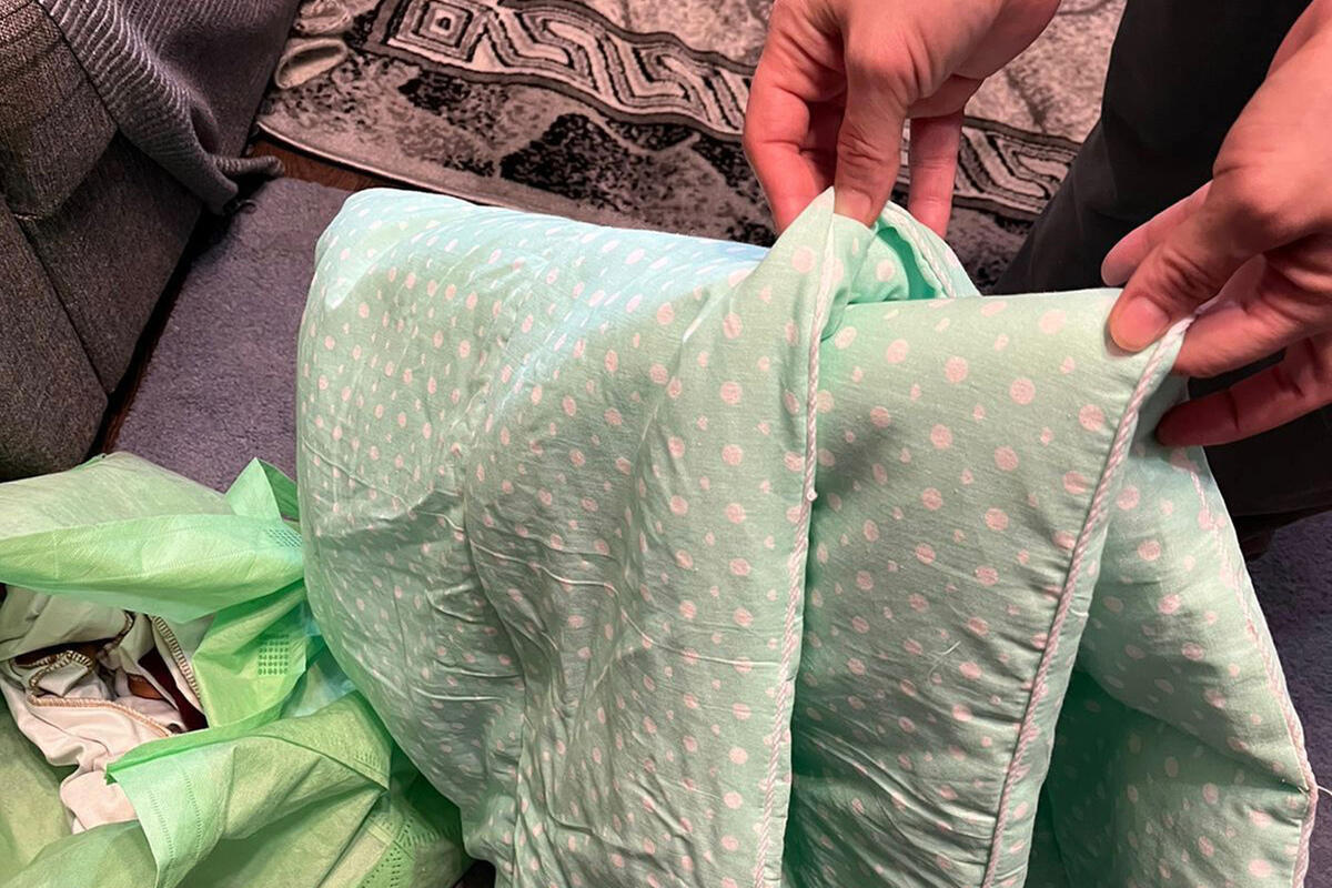 Нашли ребенка в сумке. Нашли ребенка в сумке. Что пропало для мальчиков. Найдена сумка. Нашли ребенка в сумке.