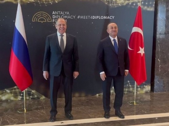 Началась встреча глав МИД России, Украины и Турции