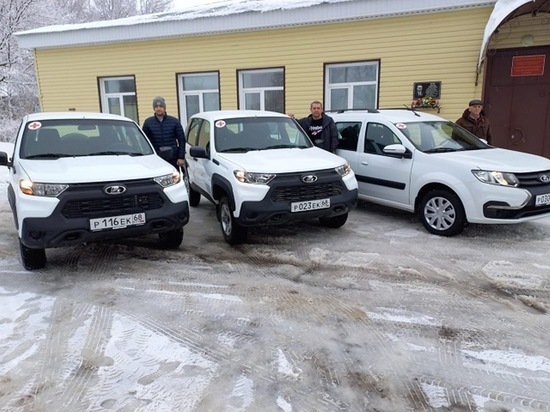 Автопарк Уваровской ЦРБ пополнили три санитарных автомобиля
