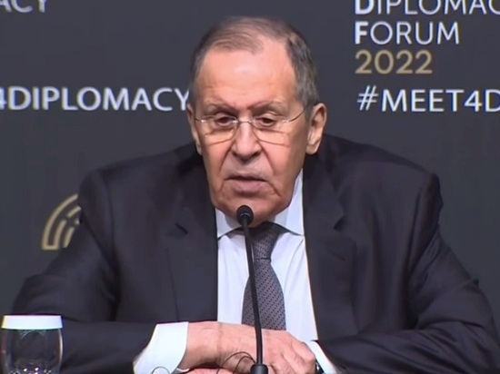 Лавров заявил, что идет бой за право России быть на политической карте