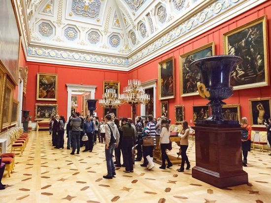 Эрмитаж попросил миланские музеи вернуть обратно переданные им 25 картин до конца марта