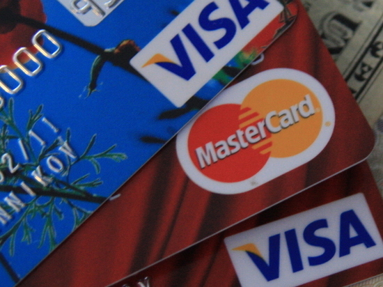Нацбанк Кыргызстана предлагает отказаться от Visa и Mastercard