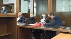 Цивин и Дрожжина начали язвить перед журналистами на суде: видео