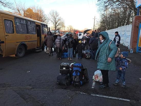 В Ростовскую область за сутки прибыло больше восьми тысяч граждан из ЛДНР