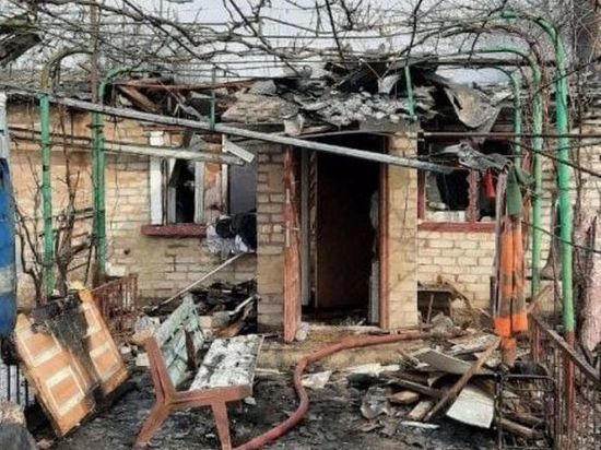 Жилые дома в Донецке подверглись обстрелу: ФОТО
