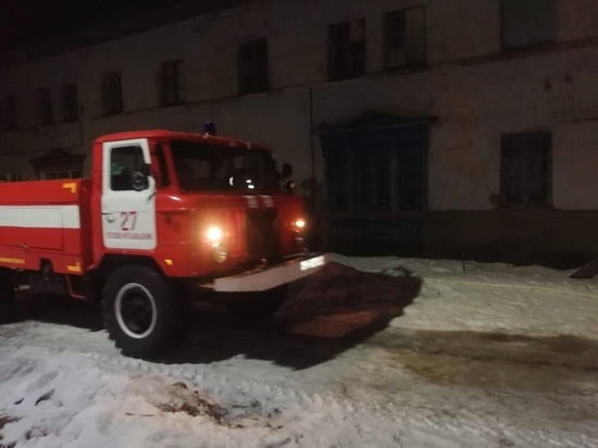 Двое мужчин погибли при пожаре в Тесово-Нетыльском
