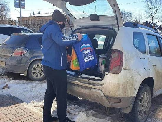 «Единая Россия» помогает беженцам, прибывшим из ДНР и ЛНР в Тамбовскую область