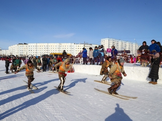 Парад упряжек, этнобиатлон и шоу сноубордистов: День оленевода с размахом празднуют в Надыме