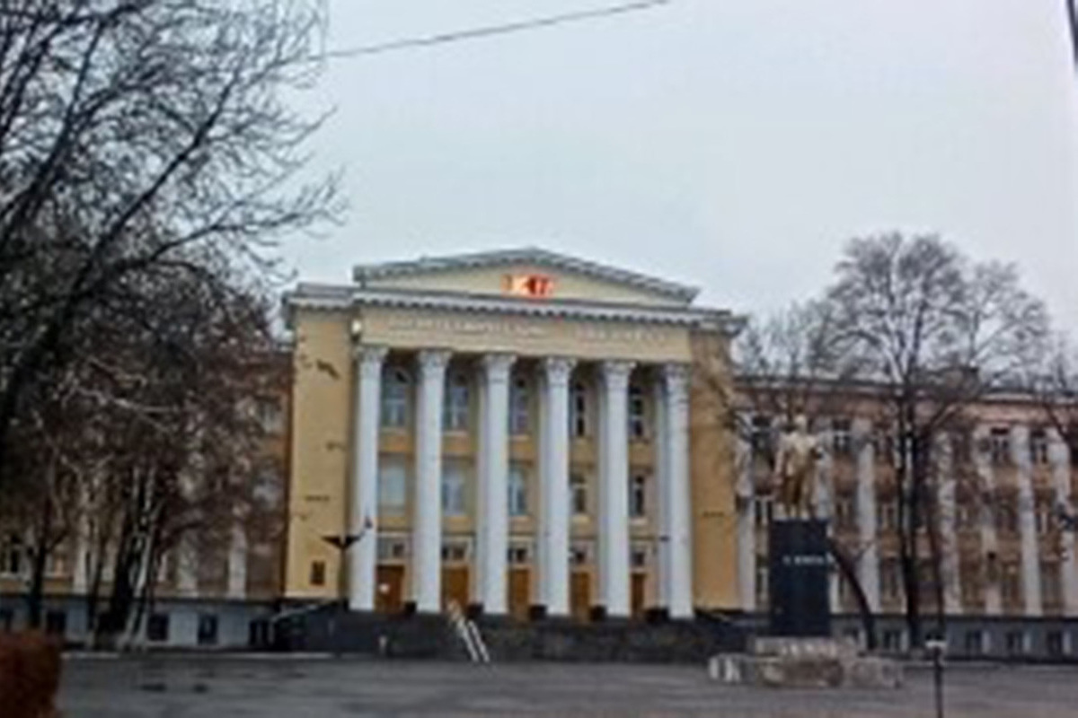 Впи воронеж. ВГТУ Воронеж. Воронежский политехнический институт. ВГТУ Борисоглебск. Двор главного корпуса ВГТУ Воронеж.