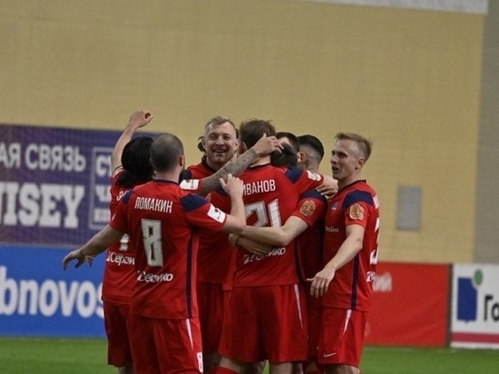 Футболисты «Енисея одержали победу над липецким «Металлургом» в Красноярске