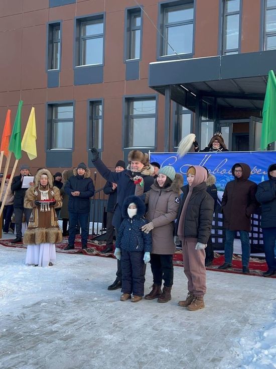 В Чурапчинском районе Якутии ввели дом по программе переселения из аварийного жилья
