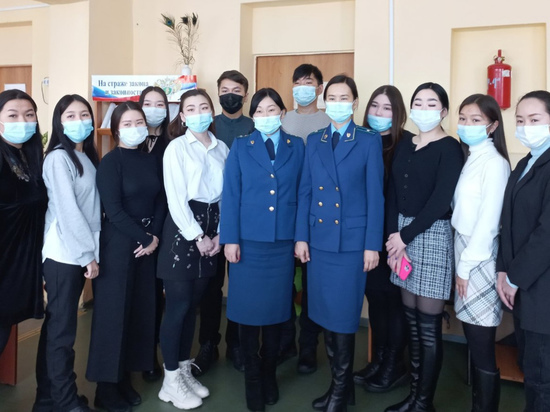 В ТувГУ пришли сотрудники прокуратуры