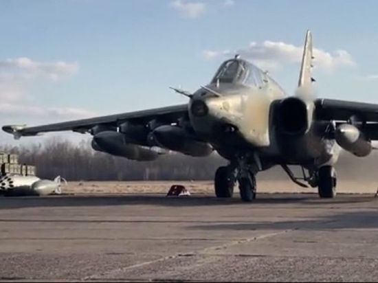Российские штурмовики Су-25 уничтожили склад боеприпасов ВСУ