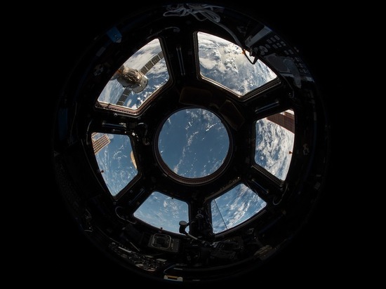«Роскосмос» заявил, что вернет на Землю американского астронавта