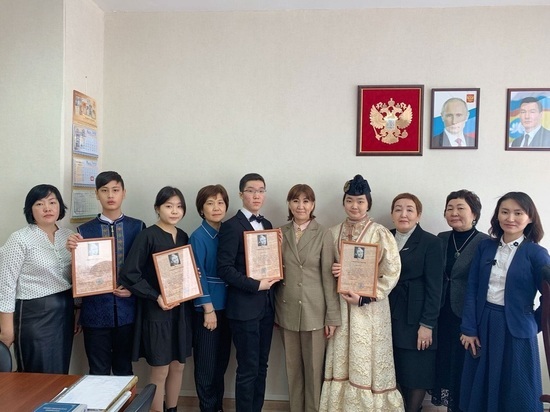 В Калмыкии подвели итоги конкурса чтецов