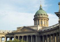 Губернатор Санкт-Петербурга Александр Беглов сообщил, что в городе продолжат поэтапно снимать ограничения, введенные из-за ситуации с коронавирусом