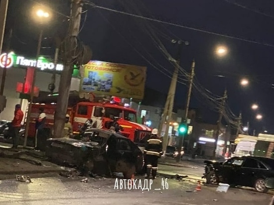 В Курске водитель Audi жестко столкнулся с ВАЗом и скрылся с места ДТП