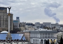 В Киеве ввели комендантский час, который наступит 15 марта с 21:00 по московскому времени и продлится до 8 часов утра 17 марта
