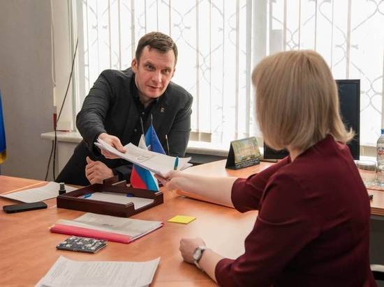 Псковский депутат подал документы для участия в предварительном голосовании