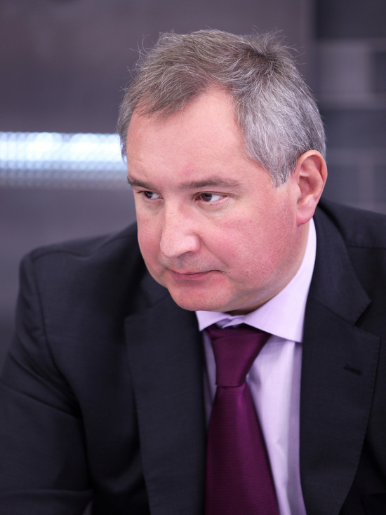Рогозин обвинил Дворковича в подсадке россиян на западные Boeing и Airbus
