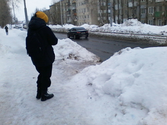 Саратовским студентам, проживающим в Татищевском районе, увеличили плату за проезд до 125 рублей