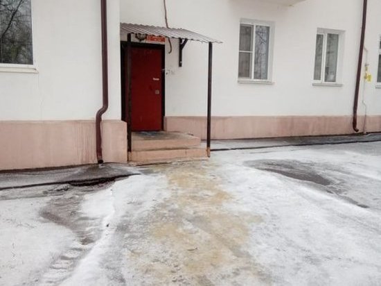 В Курске 11 УК привлекли к административной ответственности за неубранный во дворах снег
