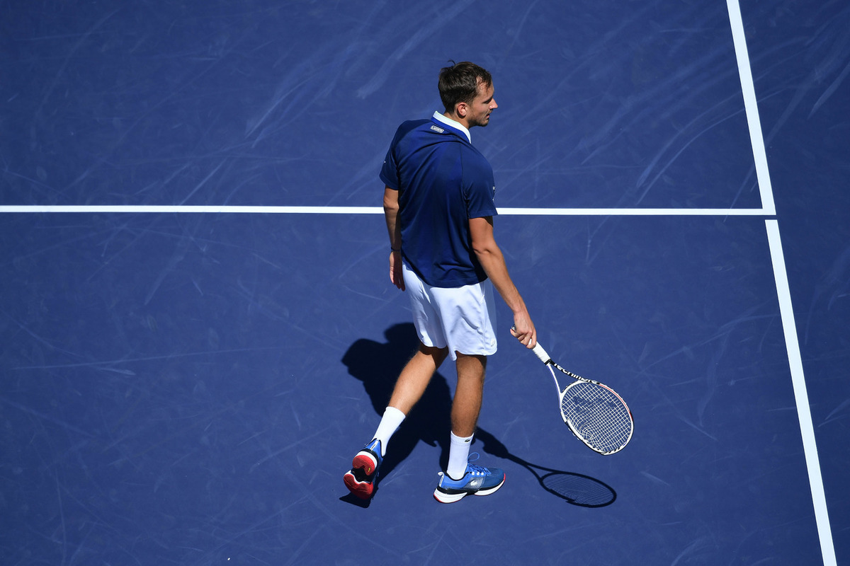 Стив Саймон уже не первый раз демонстрирует принципиальность, но его никто не поддерживает